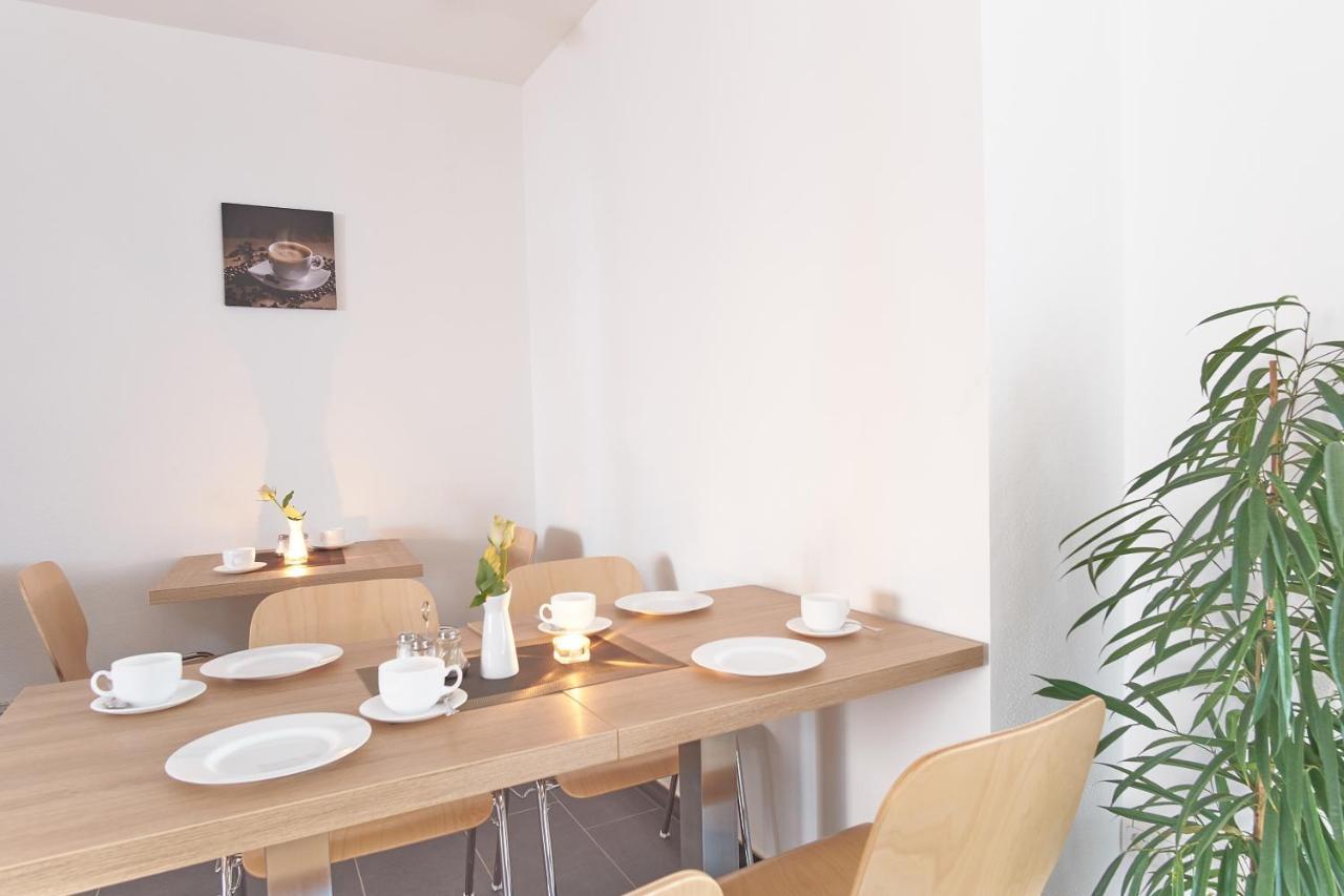 Zur Friedenseiche Bed and Breakfast Aichach Buitenkant foto