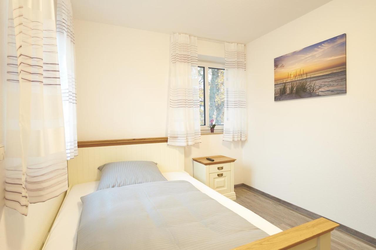 Zur Friedenseiche Bed and Breakfast Aichach Buitenkant foto